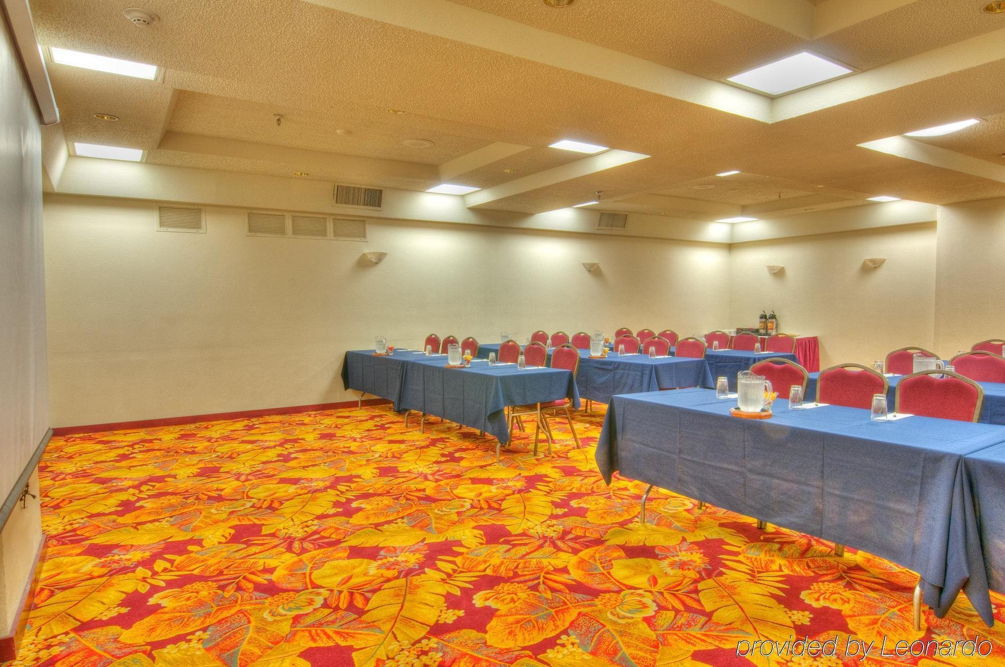 Mcm Elegante Suites Abilene Buitenkant foto