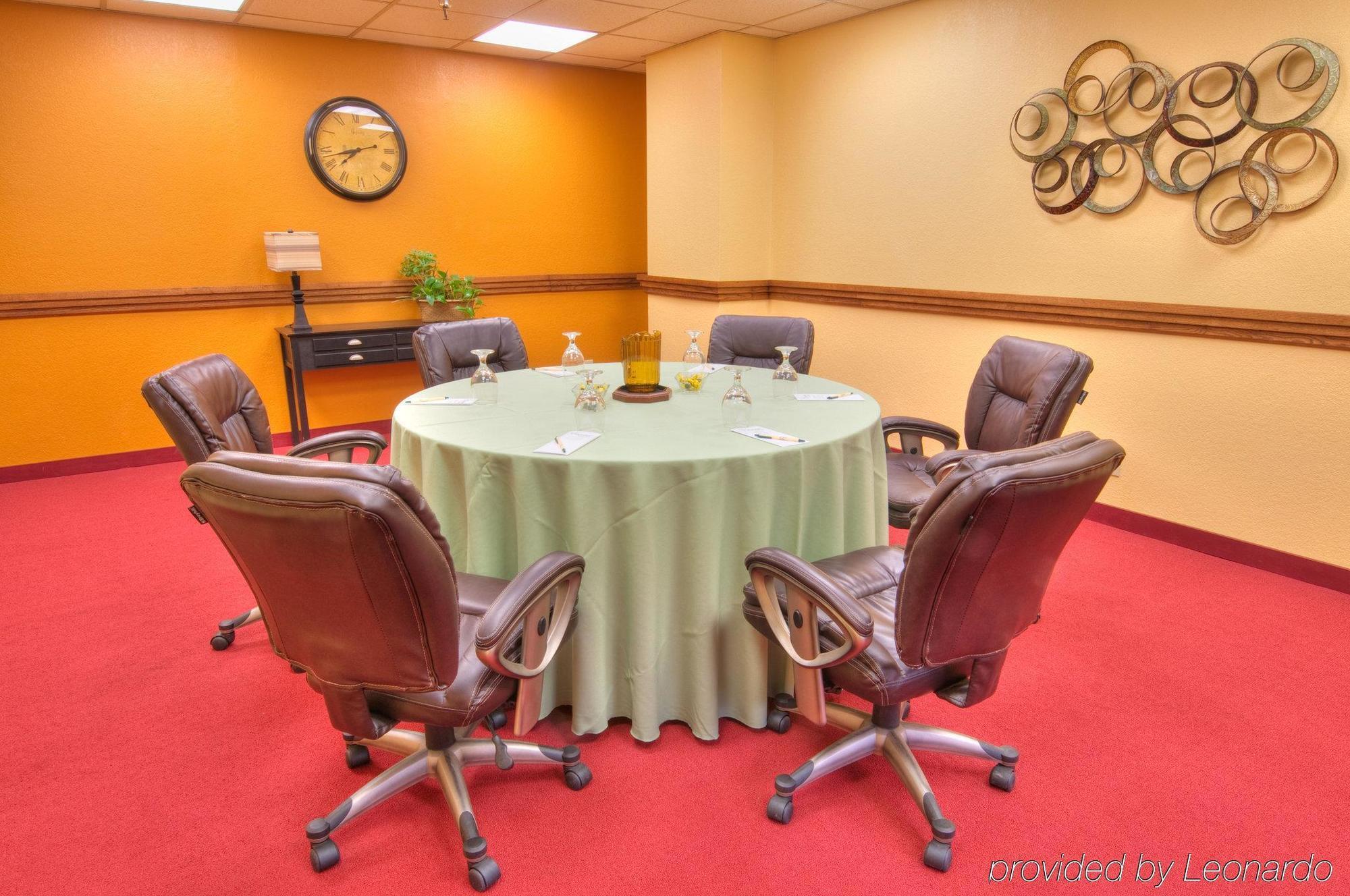 Mcm Elegante Suites Abilene Buitenkant foto