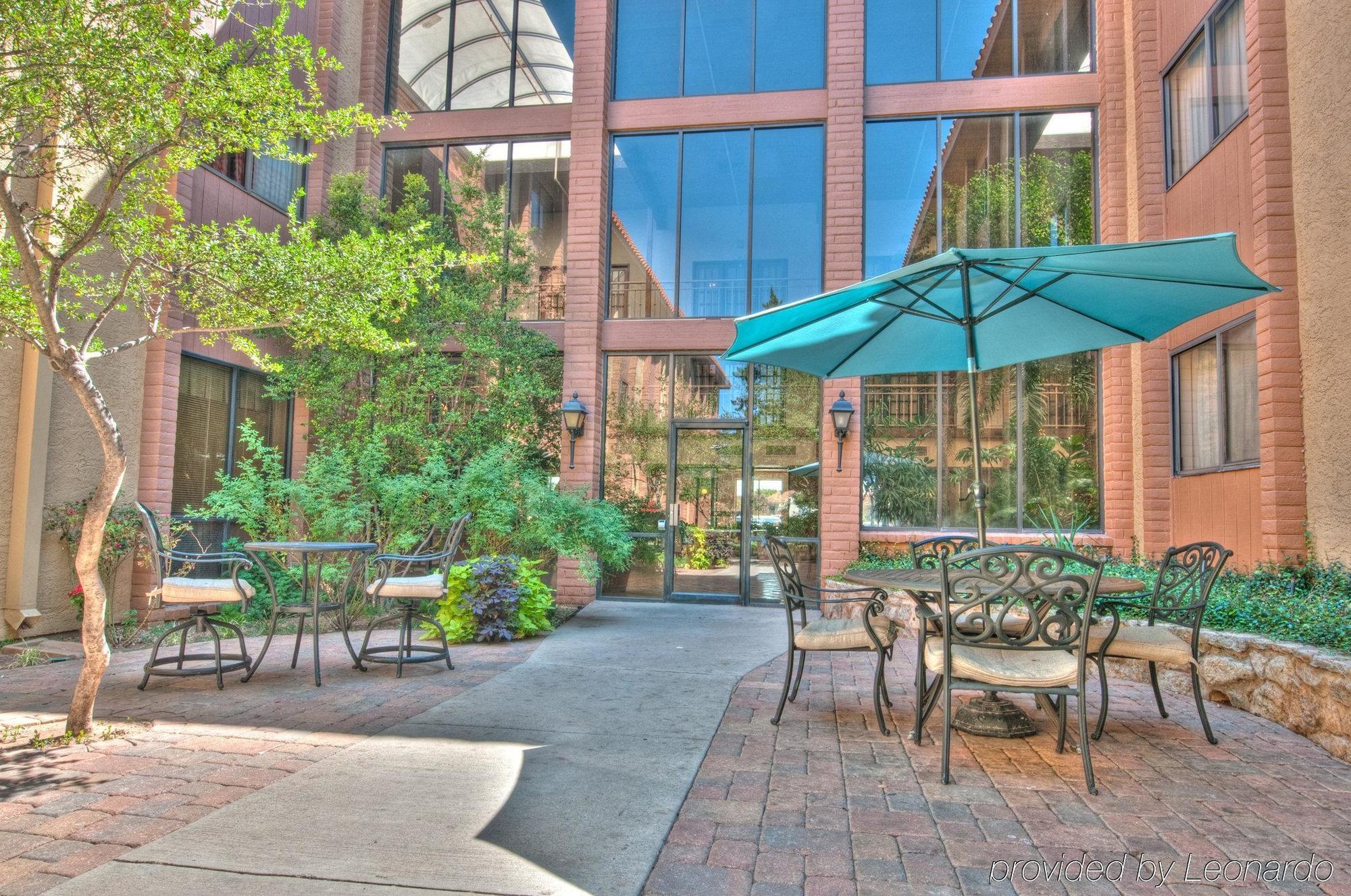 Mcm Elegante Suites Abilene Buitenkant foto