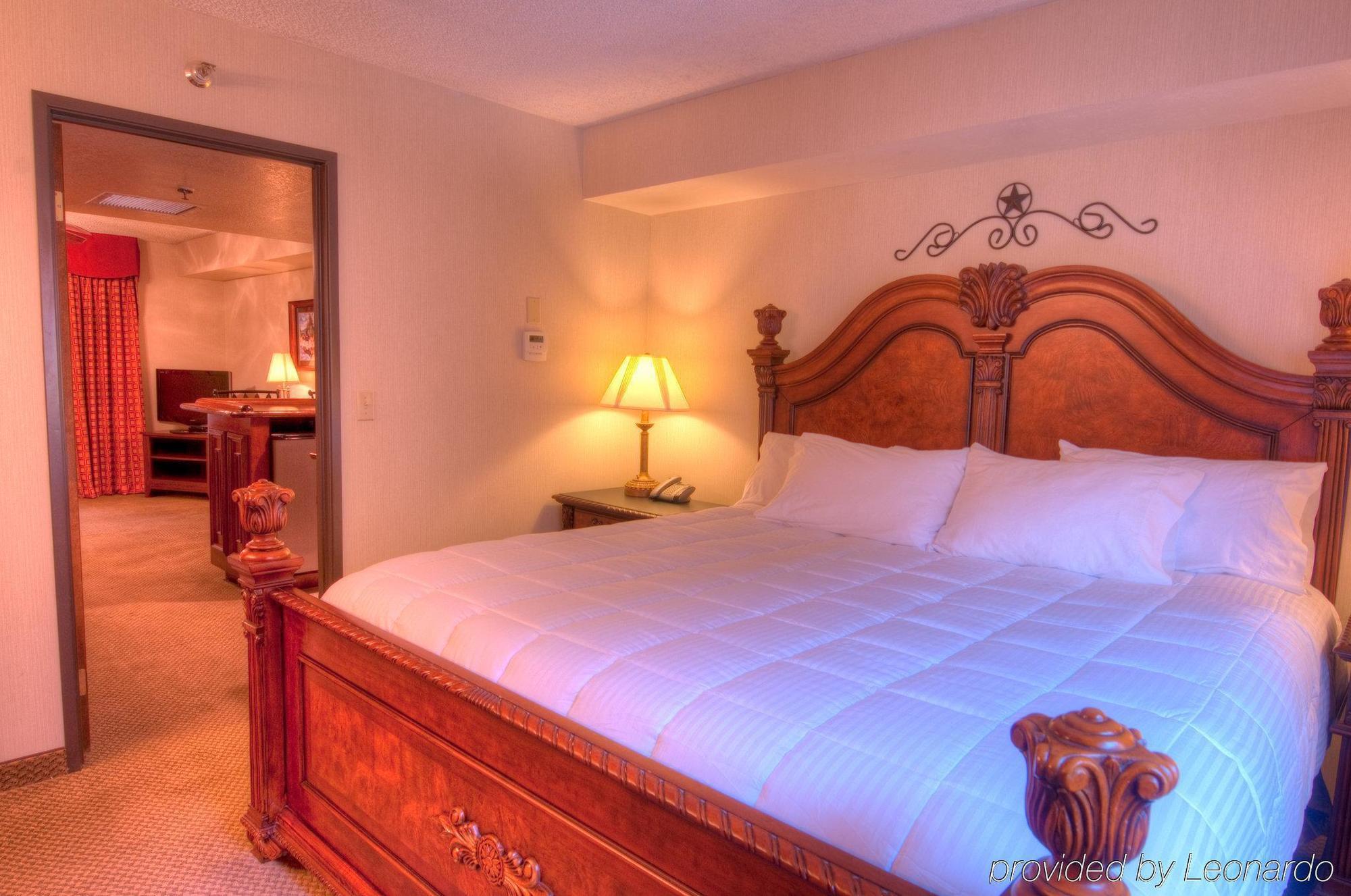 Mcm Elegante Suites Abilene Buitenkant foto