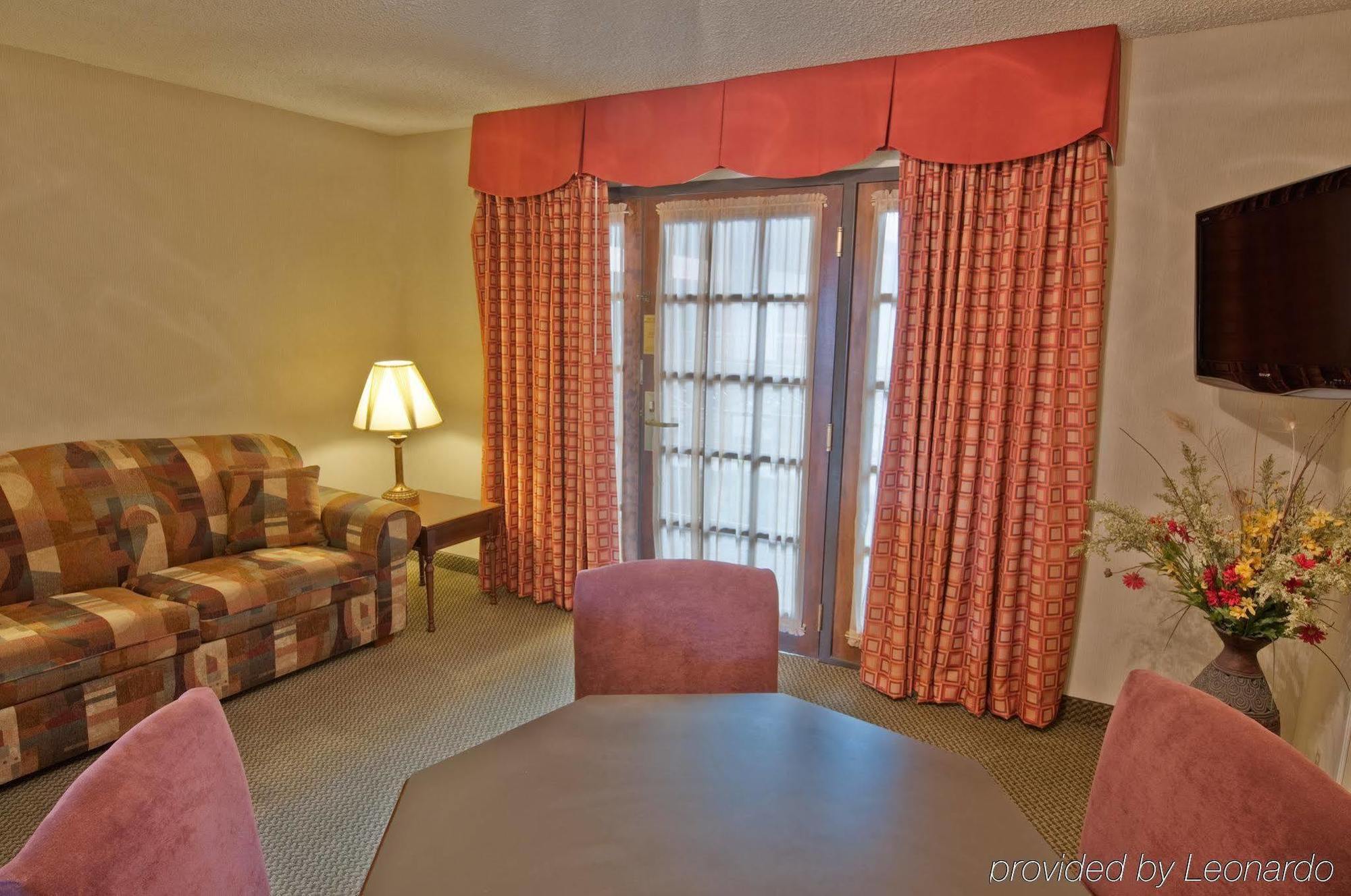 Mcm Elegante Suites Abilene Buitenkant foto